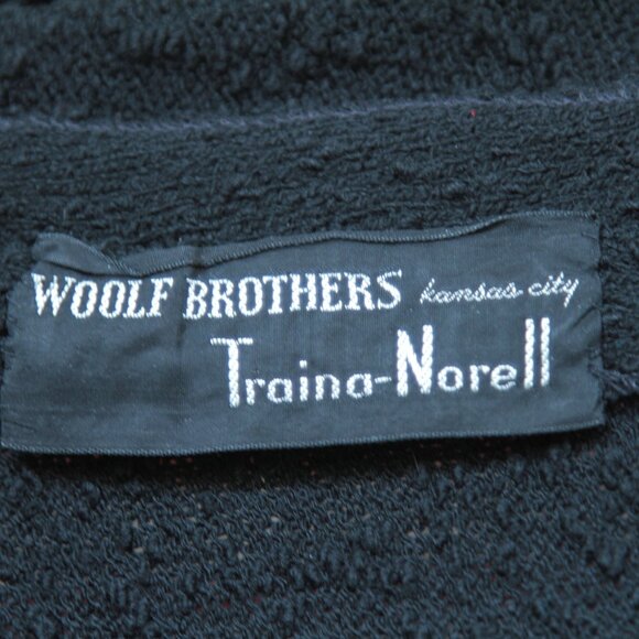 A piece of fashion history: 50's Traina-Norell soft bouclé wool suit - Picture 6 of 6